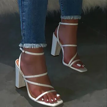 אופנה עקבים גבוהים סנדלי נשים נעליים קלאסי משאבות גודל גדול סקסי כיכר העקבים נעלי בנות סנדלי גלדיאטור לבן עירום סגול