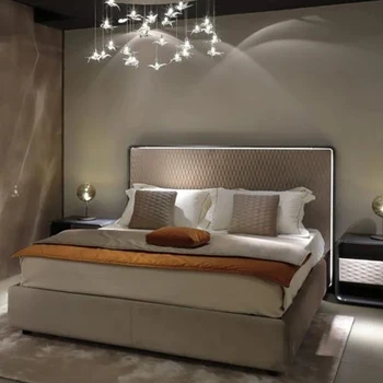מנהג איטלקי אור יוקרה מיטה זוגית פוסט-מודרני פשוט המיטה השינה בד 1.8 מ ' נירוסטה המנורה וילה רהיטים