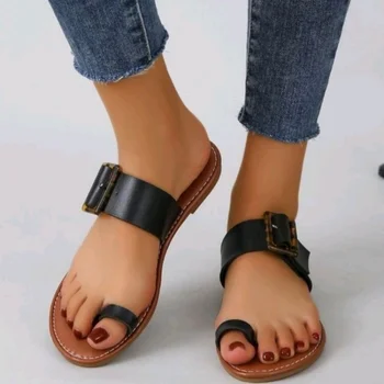 2023 חדשים סנדלי נשים נעלי קיץ חוף סנדל שטוח עם מגלשות כיכר אבזם אופנה אישה מחוץ נעלי נשי נעלי בית