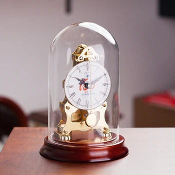 שולחן שעון רטרו זהב פשוטה רובי נושא נוסטלגי ישן השעון ניוטון מכני השולחן שעון חלול השעון