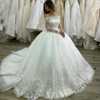 יוקרה טירת נסיכה שמלות נשף חתונה לבנה שמלות שרוול ארוך תחרה אפליקציה הסירה הצוואר כלה מותאמת אישית 2023 החלוק Vestidos