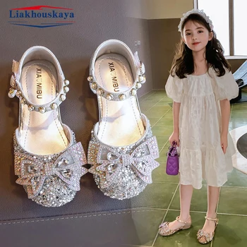גודל 21-35 בנות סנדלי קיץ 2023 אופנה כסף פייטים קשת של יהלומים מלאכותיים בנות נסיכה נעלי תינוק נעלי נשים העקב שטוח סנדל
