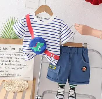 התינוק תלבושות קיץ 2023 חדש קריקטורה דינוזאור מודפסת עם שרוולים קצרים טי-שירט ומכנסיים קצרים לילדים אימוניות התינוק בגדים.